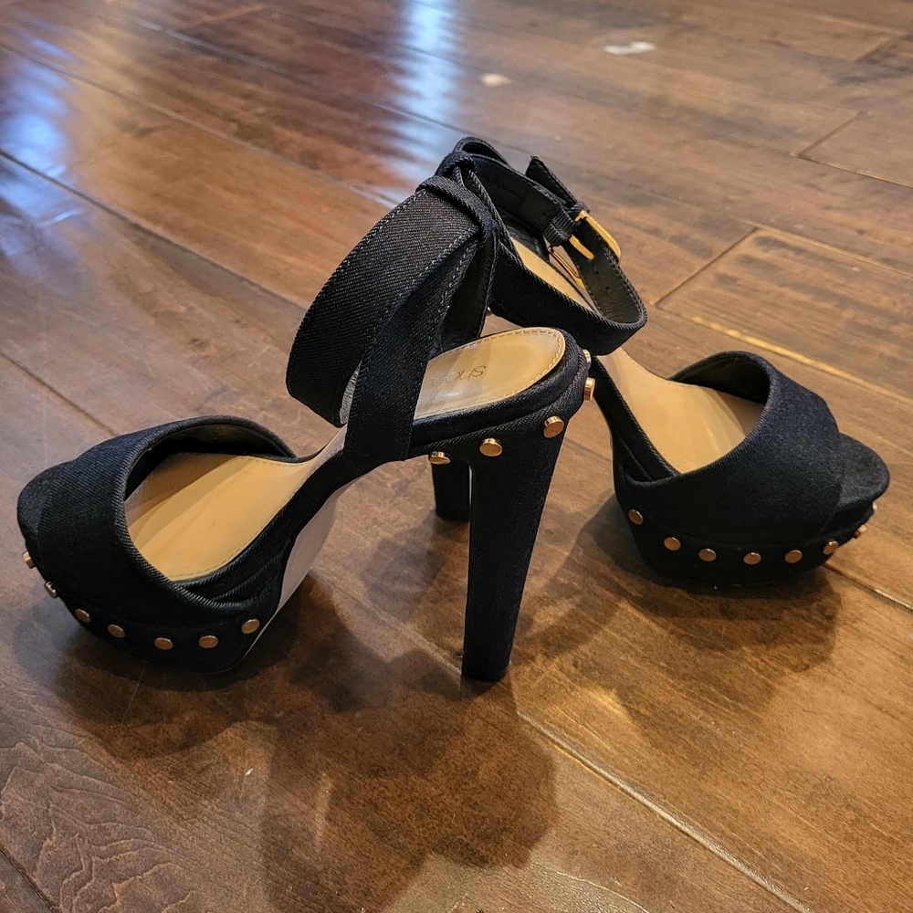 Shoe Dazzle Dark blue Denim Platform Heels with Gold Stud Detail